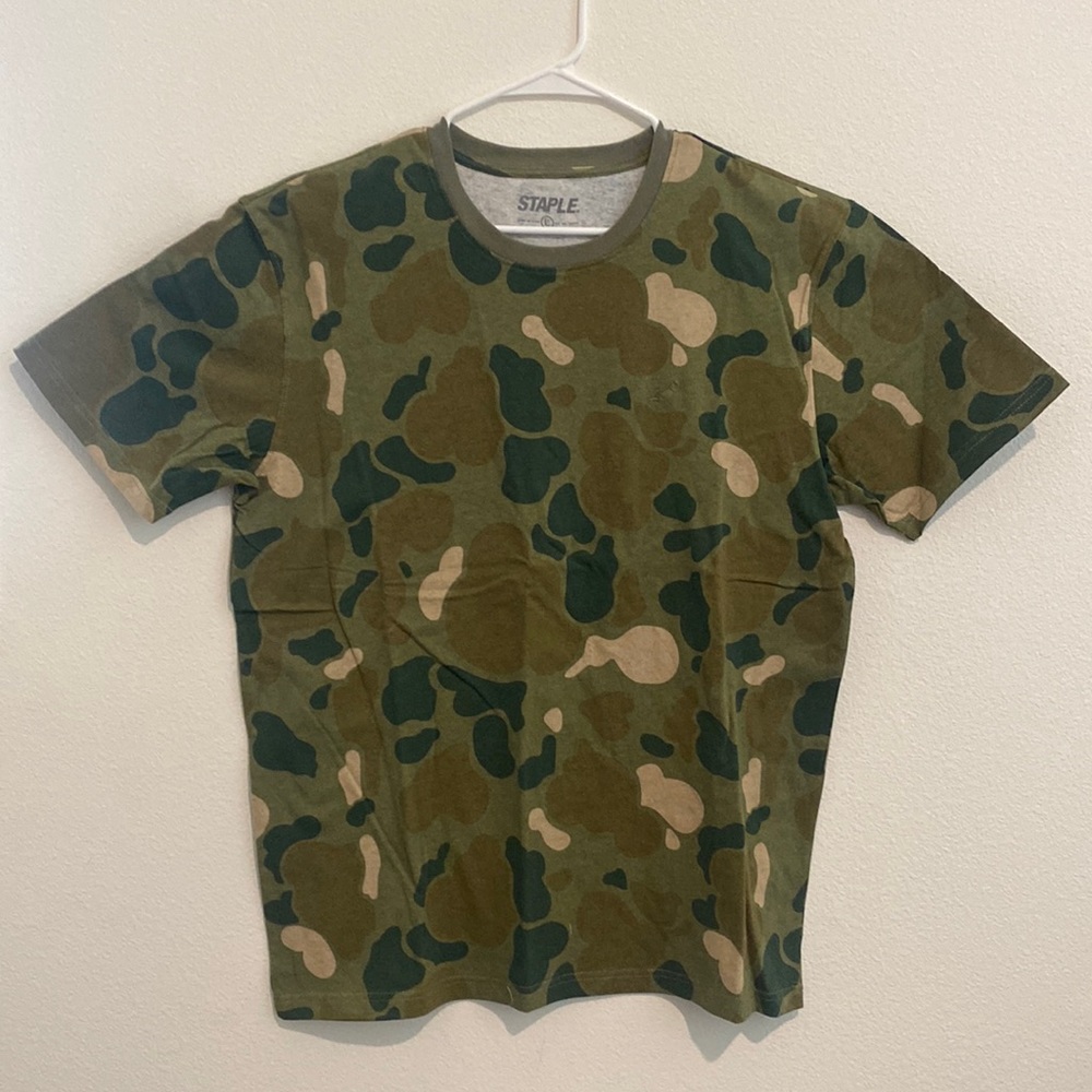 Staple Camo T-shirt. Large. Brand new. Never worn